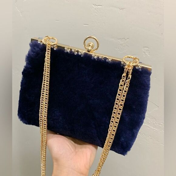 Handmade Genuine Shearling, Chic Design Kisslock Wristlet Ring Bag/Crossbody - Picture 13 of 17